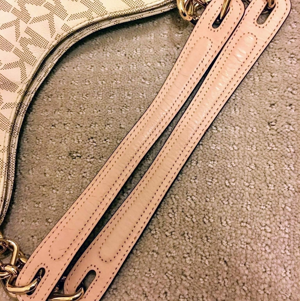 Authentic Michael Kors hobo bag - Picture 7 of 7